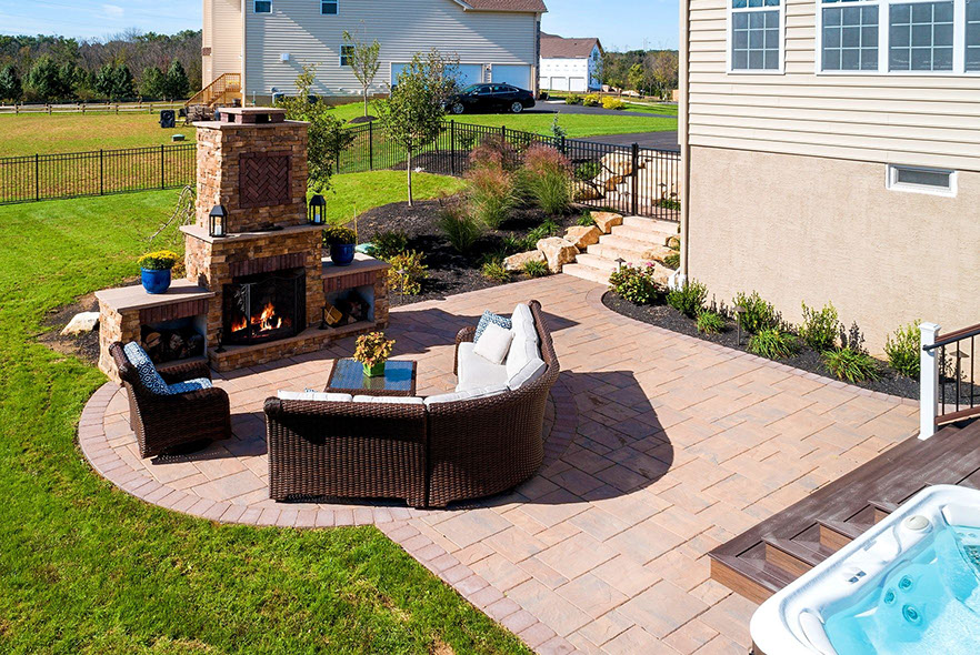 DIY Deck Building vs Hiring Professionals