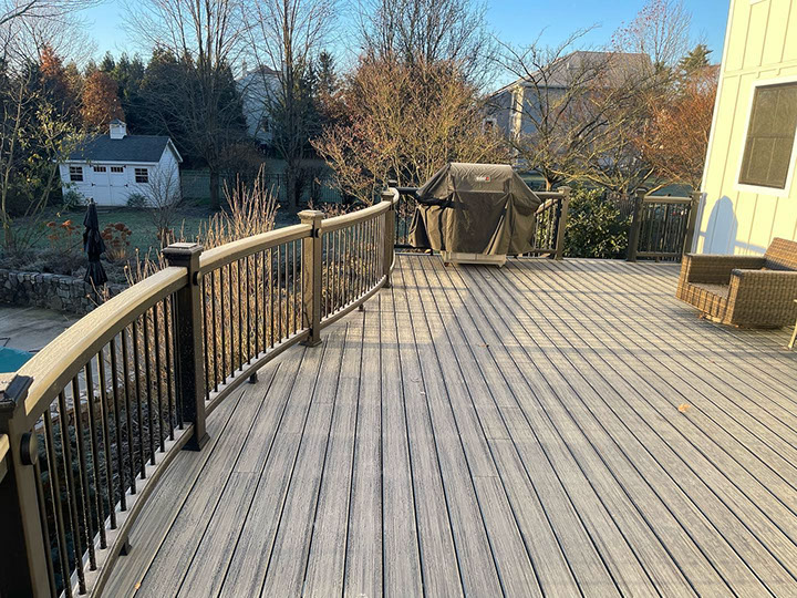 Big Deck Companies vs Small Local Builders