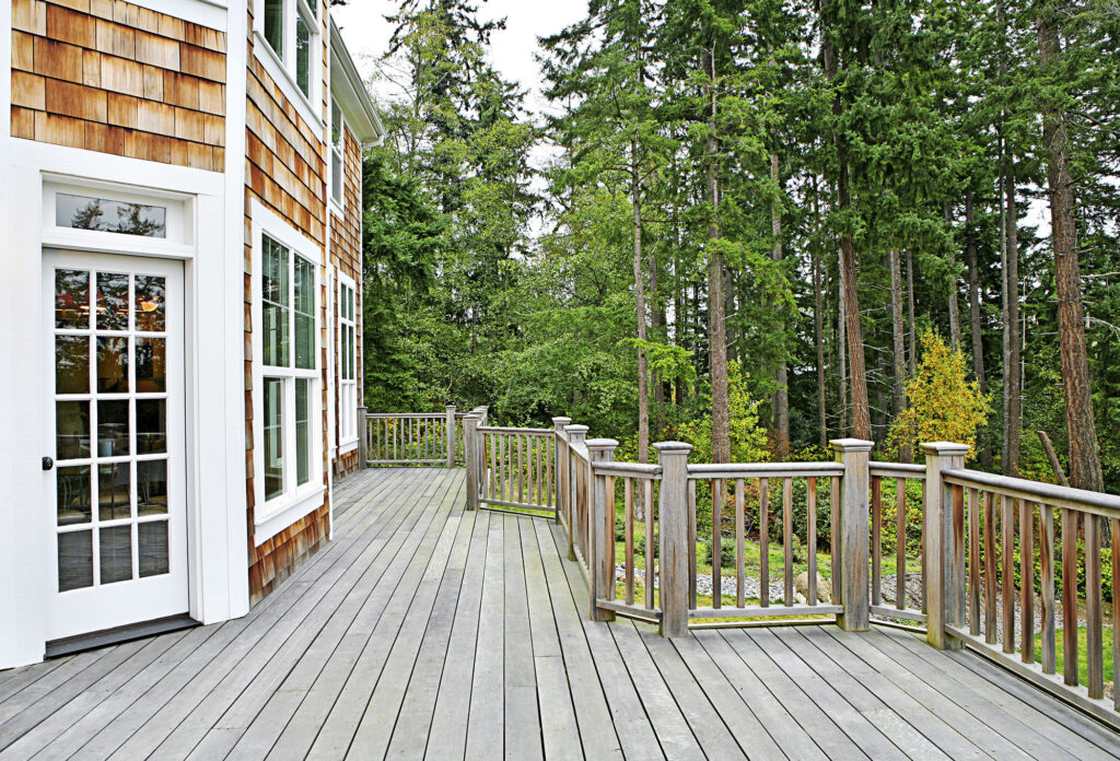 composite vs wood deck
