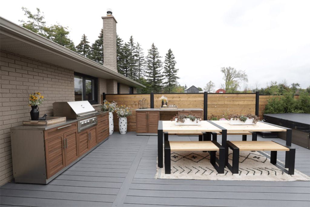 outdoor kitchen deck